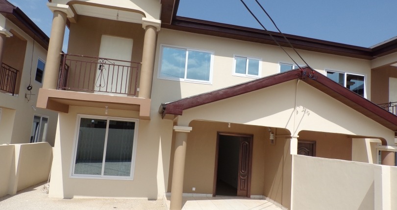 3 bedroom semidetached house for sale in Abokobi